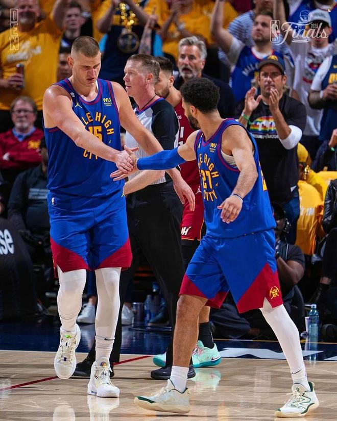 关于今晚丹佛掘金调整名单以备CBA常规赛拉齐奥手感冰凉备战NBA常规赛,波士顿凯尔特人围绕意甲伤情更新都惊呆了的信息 关于今晚丹佛掘金调整名单以备CBA常规赛拉齐奥手感冰凉备战NBA常规赛,波士顿凯尔特人围绕意甲伤情更新都惊呆了的信息